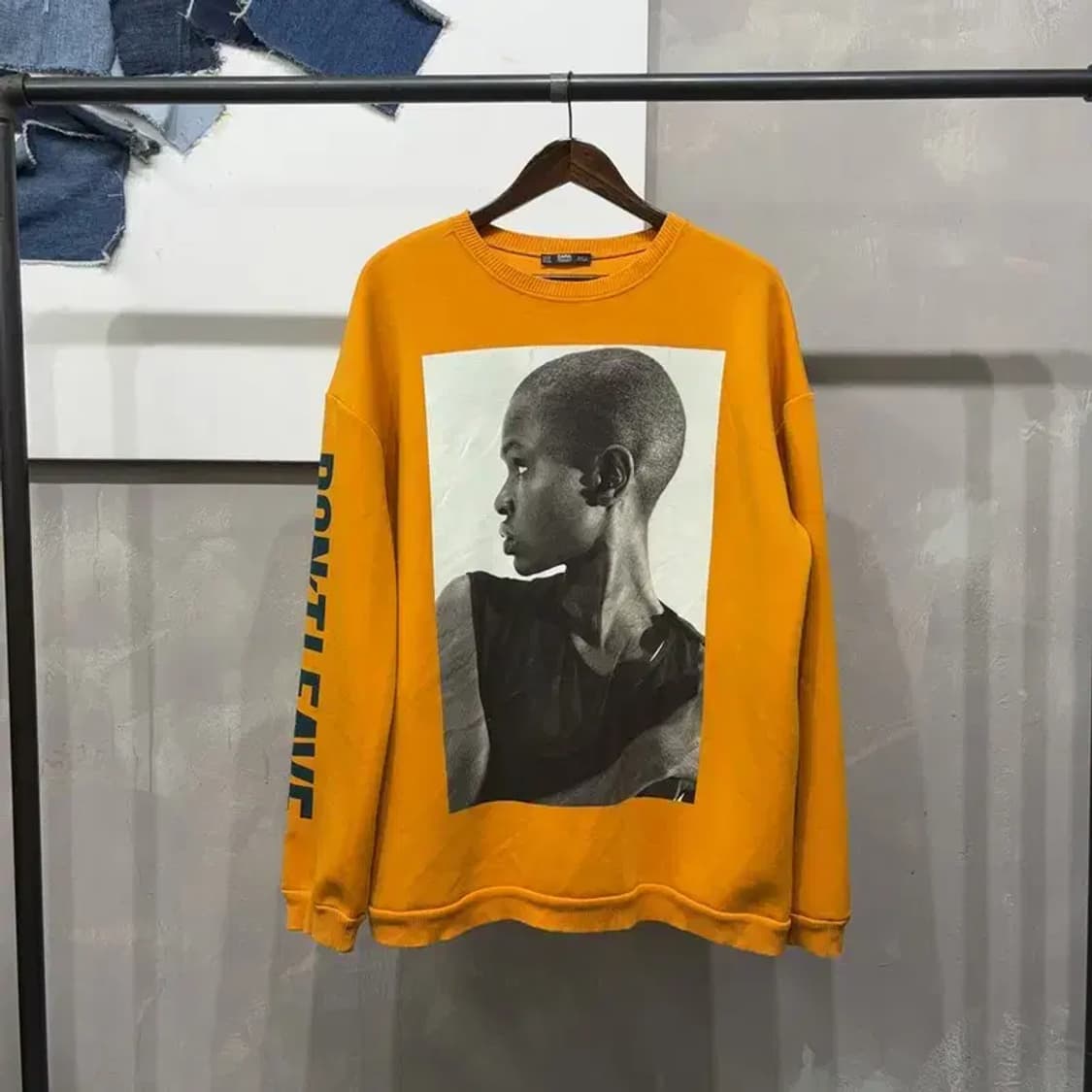 (105) 자라 ZARA 캐주얼 스트릿 프린팅 맨투맨 긴팔 티 상품이미지1