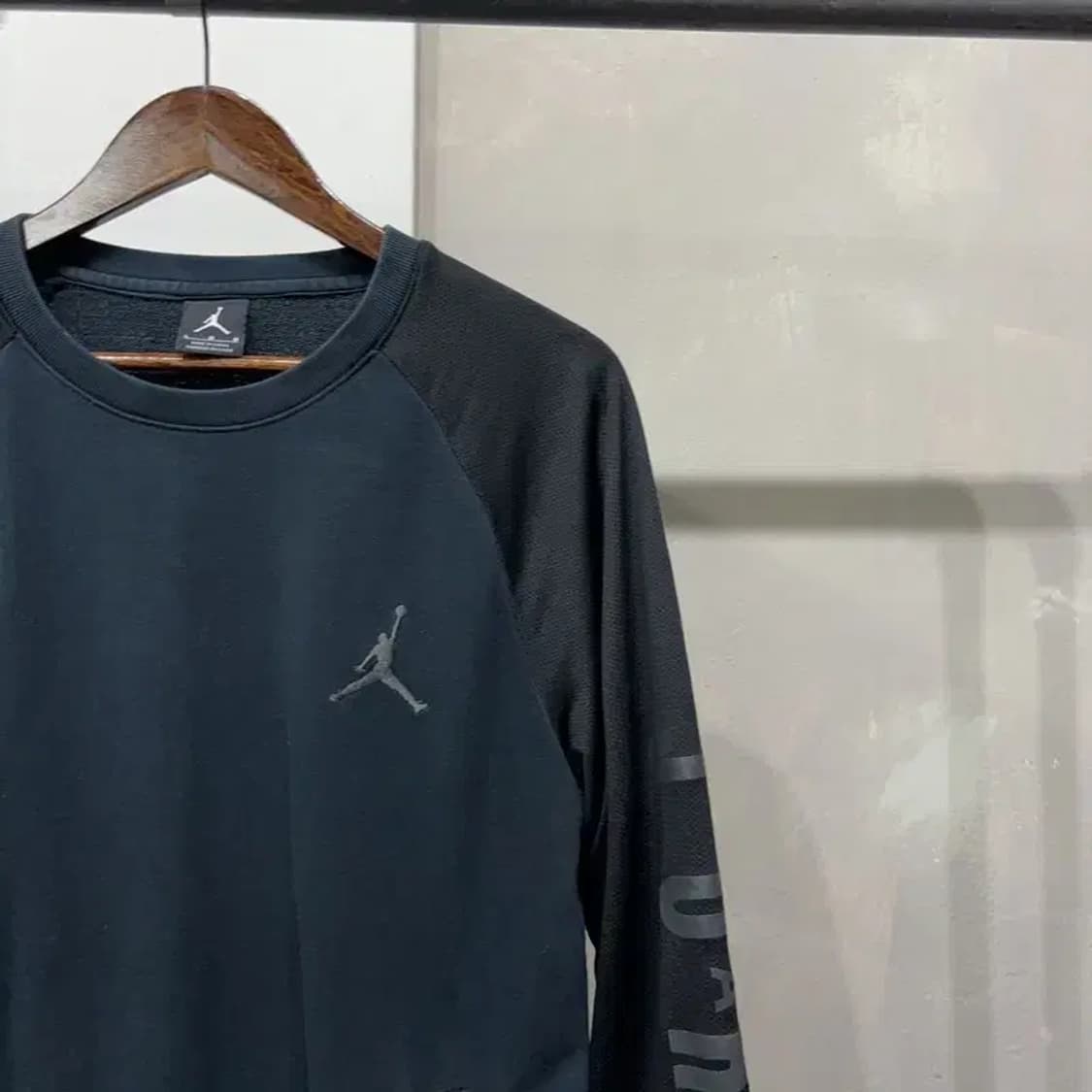 (105) 나이키 조던 스포츠 캐주얼 프린팅 맨투맨 긴팔 티 상품이미지3