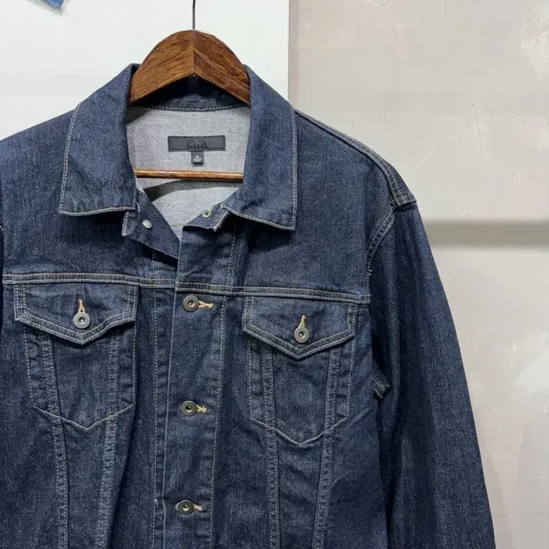 (105) 유니클로 캐주얼 생지 데님 자켓 진청자켓 상품이미지3