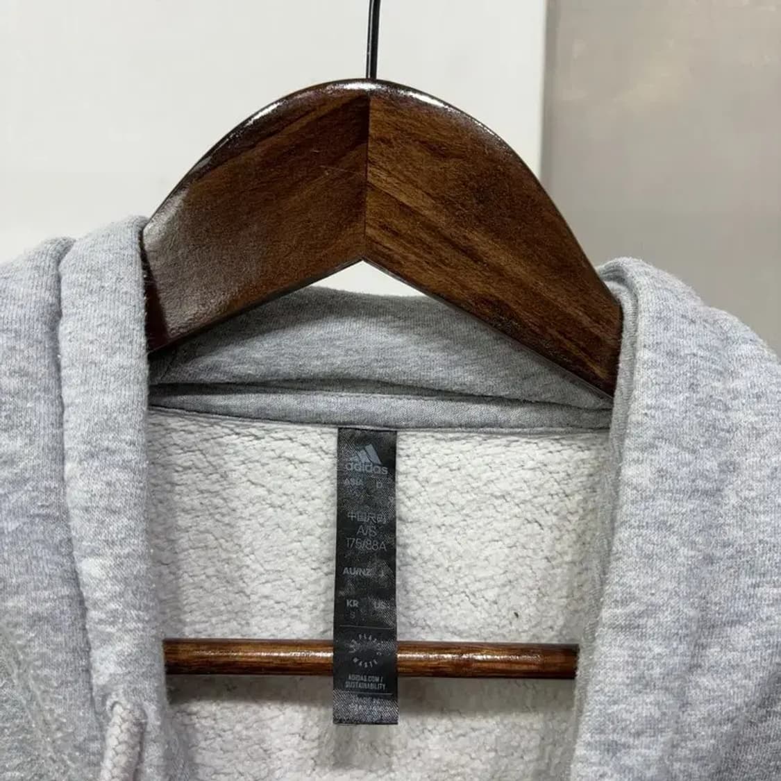 (90) 아디다스 캐주얼 스포츠 프린팅 기모 후드티 상품이미지2