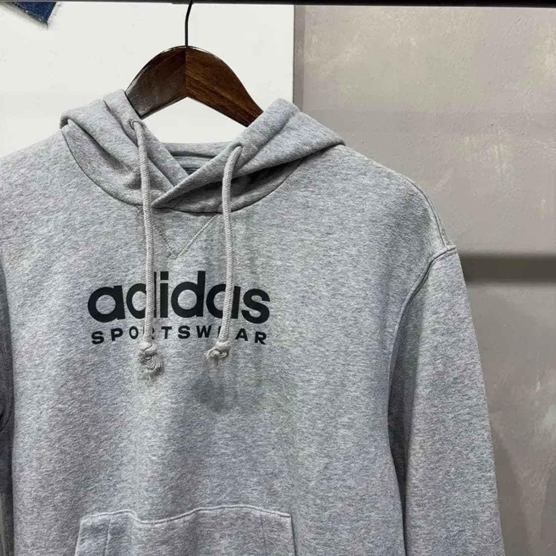 (90) 아디다스 캐주얼 스포츠 프린팅 기모 후드티 상품이미지3