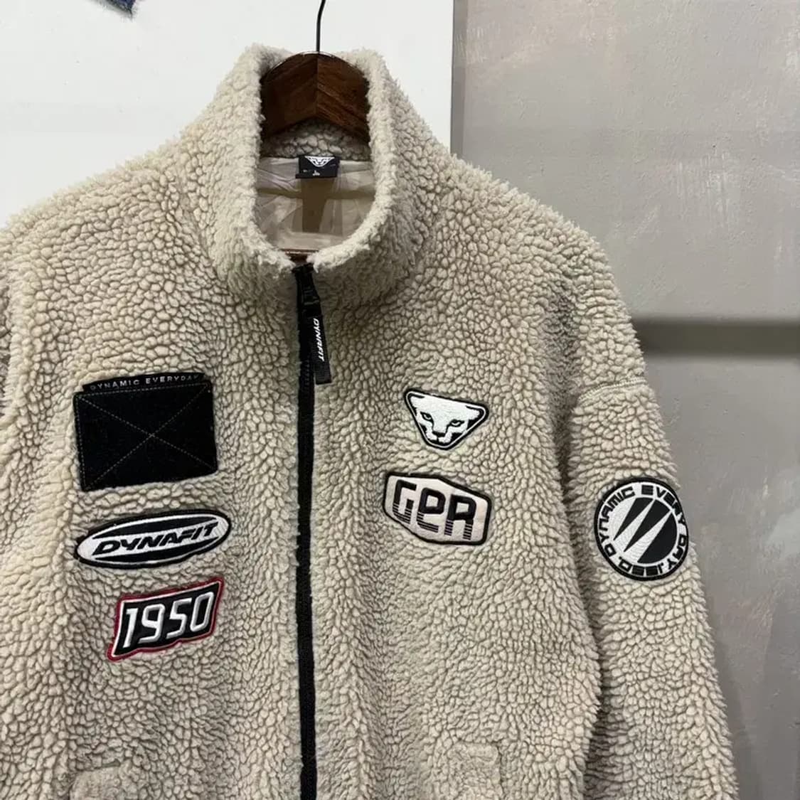 (100) 다이나핏 캐주얼 양털 뽀글이 후리스 플리츠 자켓 상품이미지3