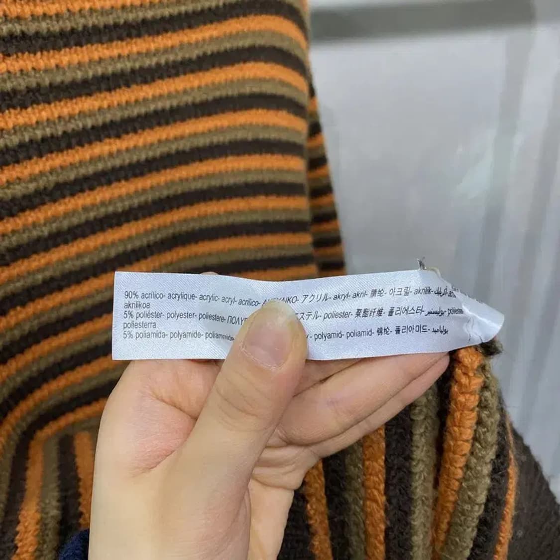 (100) 자라 ZARA 캐주얼 스트라이프 라운드 니트 상품이미지5