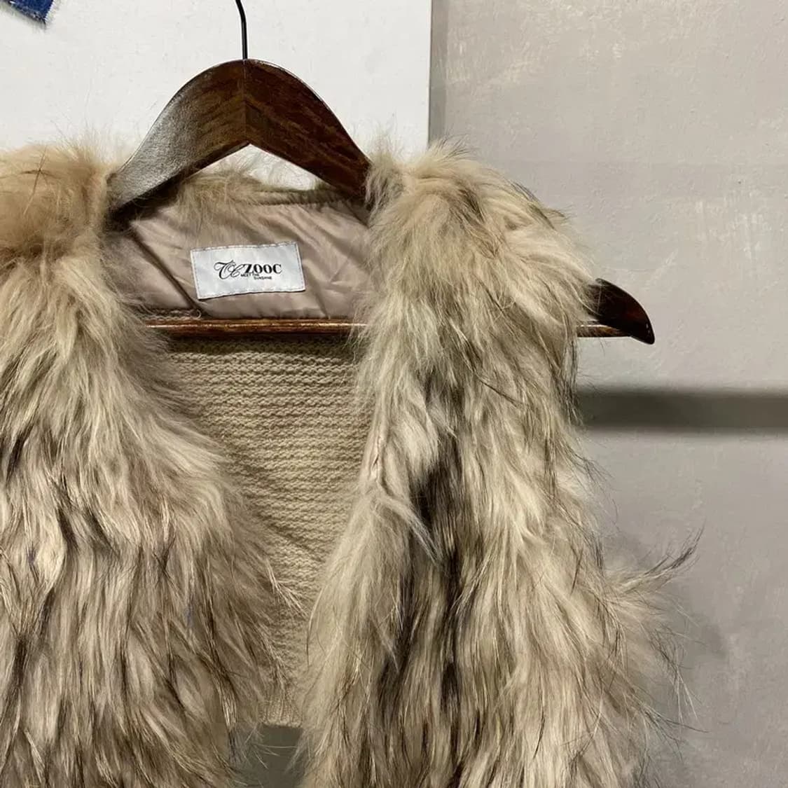 (85) 주크 여성 캐주얼 라쿤털 니트 조끼 퍼 베스트 자켓 상품이미지3