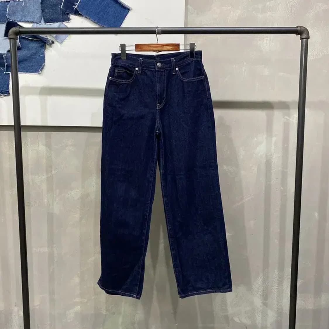 (27인치) 유니클로 여성 캐주얼 베이직 생지 진청바지 데님팬츠 상품이미지1