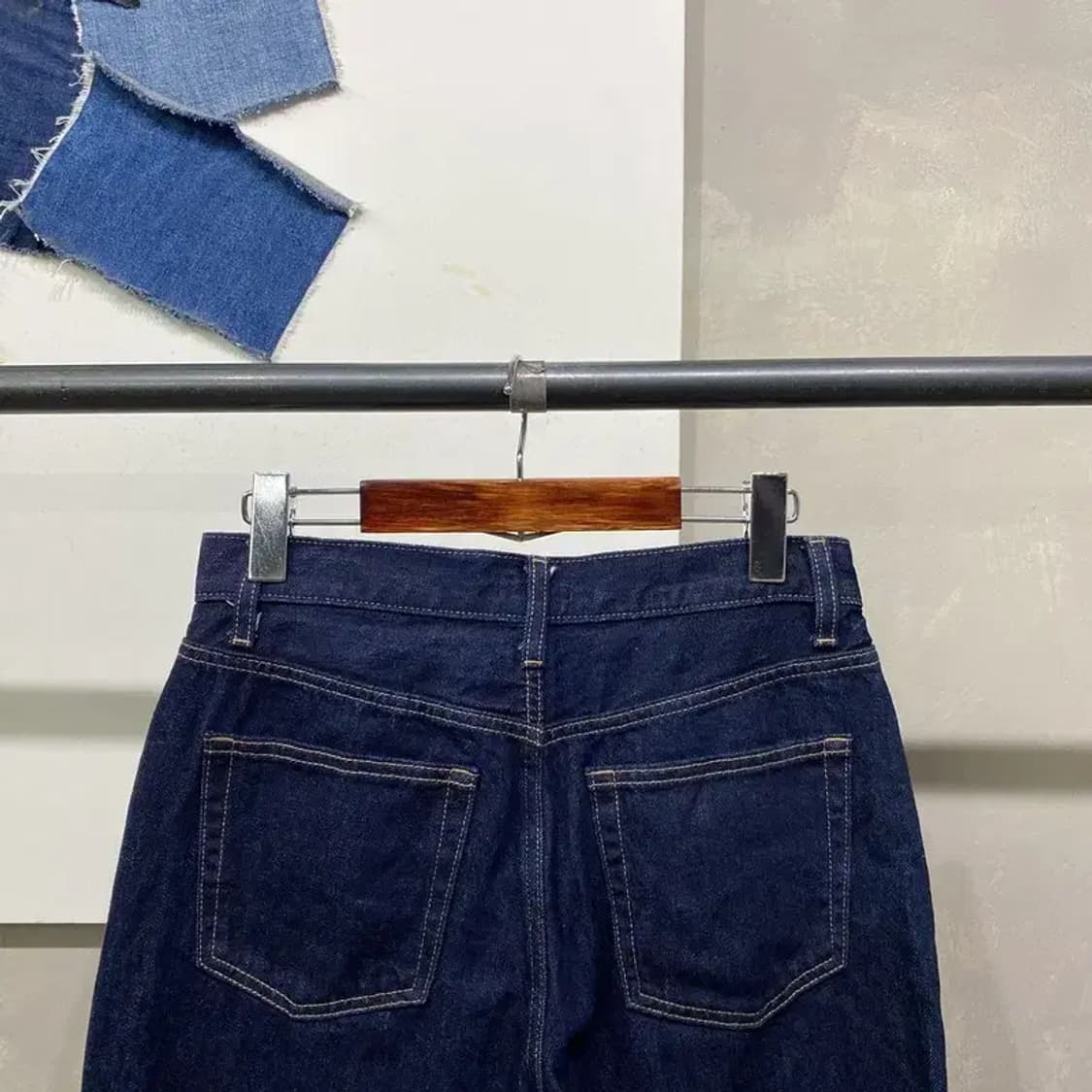 (27인치) 유니클로 여성 캐주얼 베이직 생지 진청바지 데님팬츠 상품이미지4