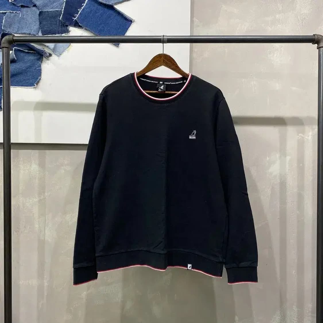 (105) 캉골 캐주얼 자수 맨투맨 긴팔 티 상품이미지1