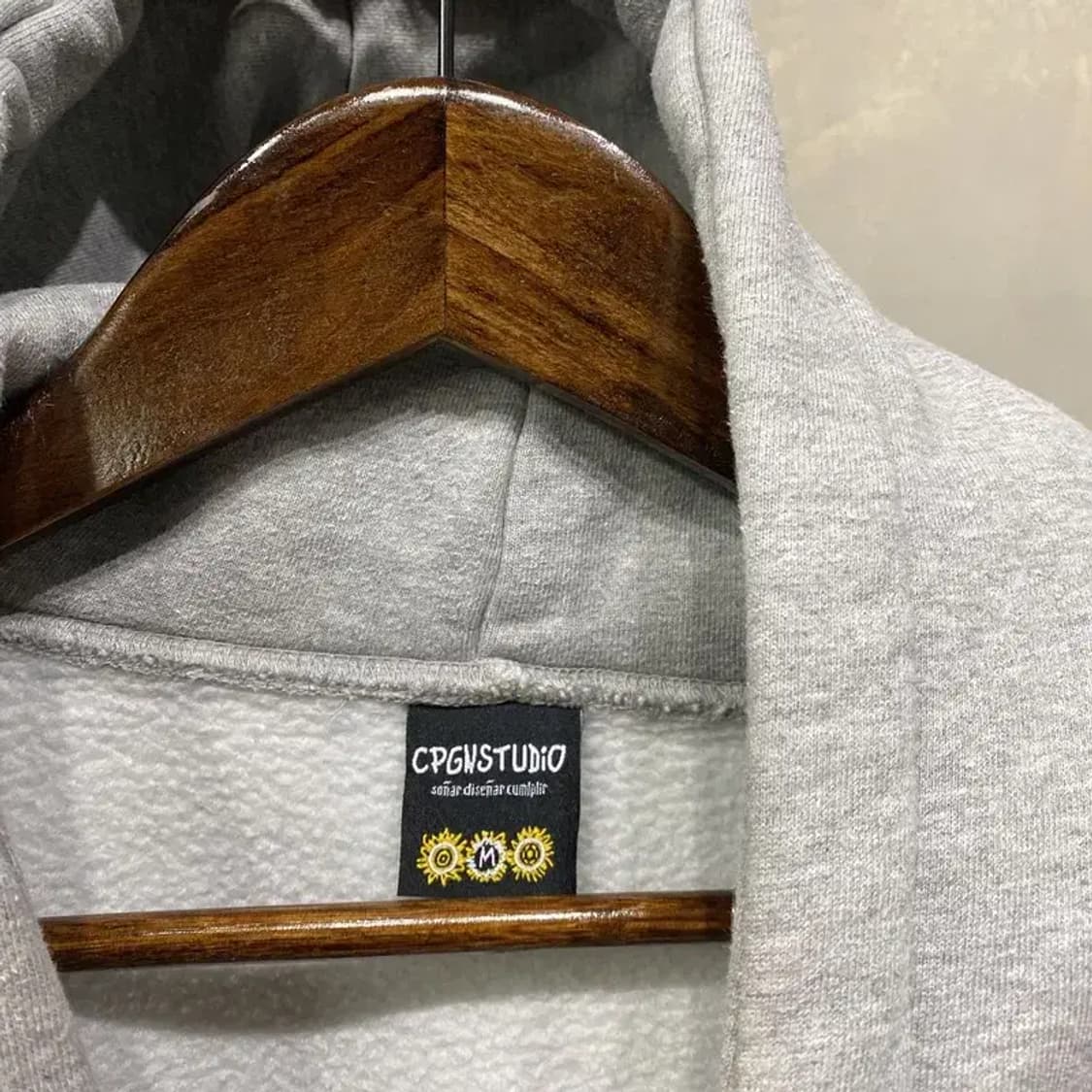 (100) 꼼파뇨 캐주얼 스트릭 자수 기모 후드티 상품이미지2