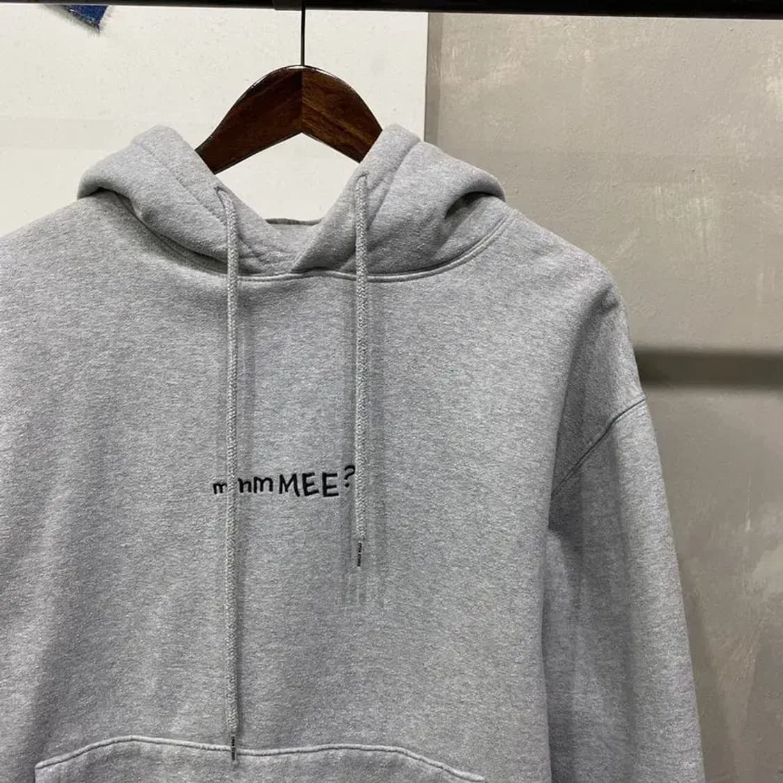 (100) 꼼파뇨 캐주얼 스트릭 자수 기모 후드티 상품이미지3