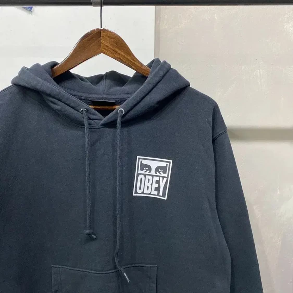 (100) 오베이 스트릿 캐주얼 백프린팅 기모 후드티 상품이미지3