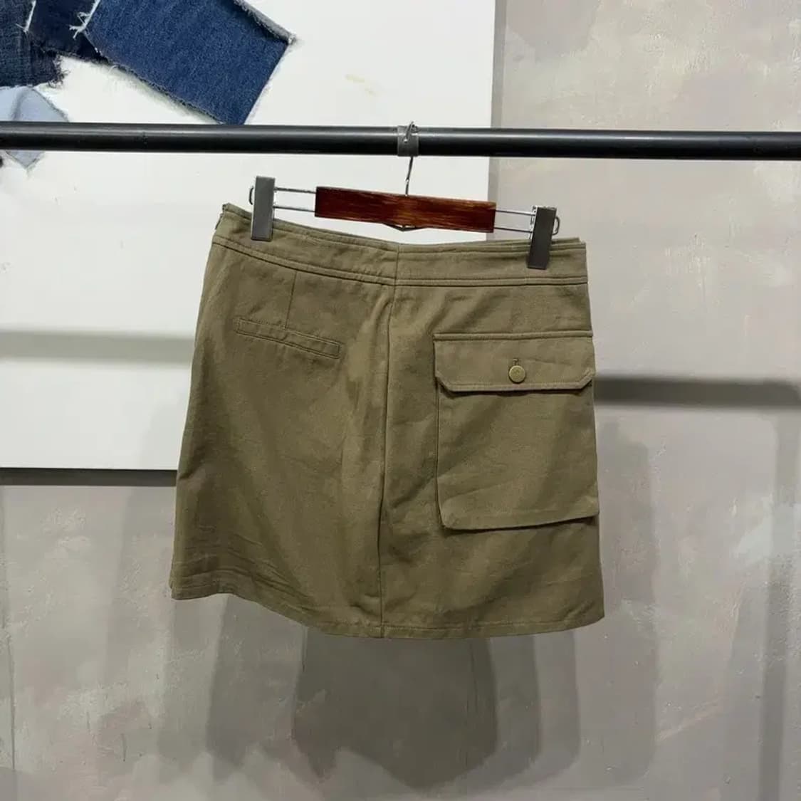 (28인치) 미쏘 여성 캐주얼 벨티드 포켓 미니스커트 치마 상품이미지3