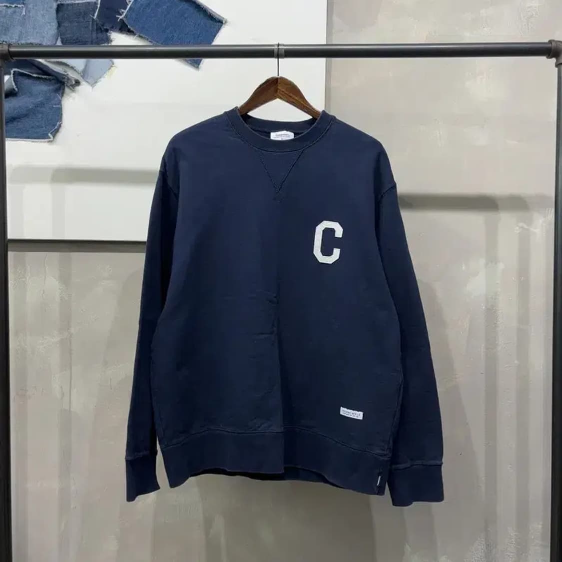 (105) 커버낫 캐주얼 스트릿 C로고 자수 네이비 맨투맨 긴팔 티 상품이미지1