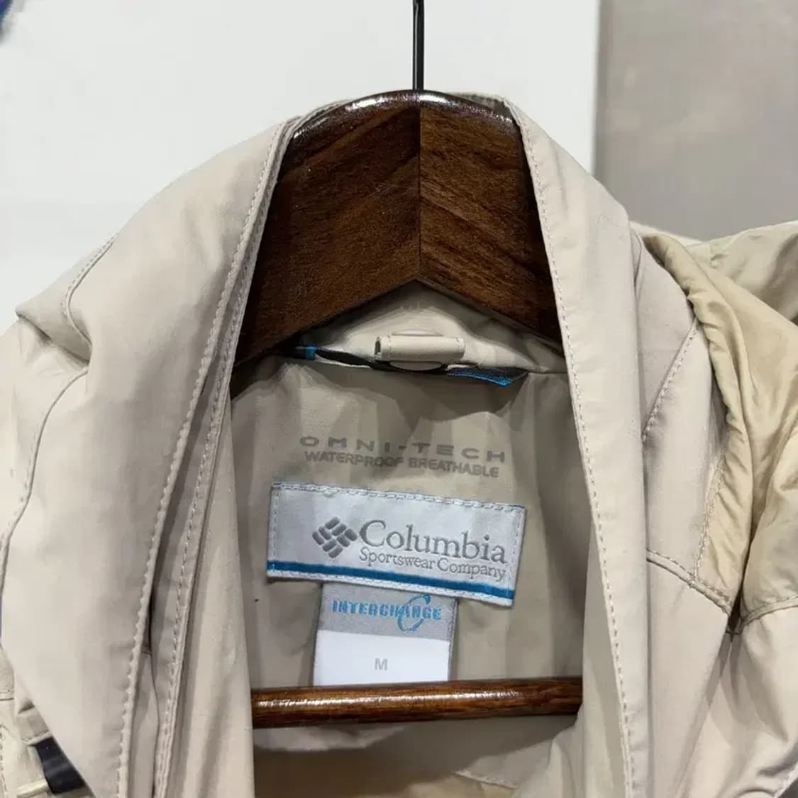 (95) 콜롬비아 여성 아웃도어 후드 바람막이 자켓 상품이미지2