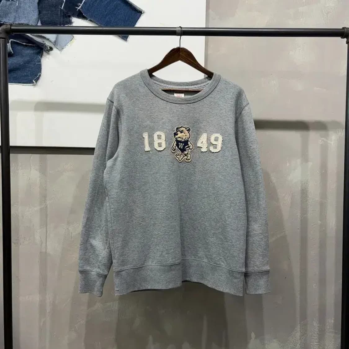 (105) 후아유 스트릿 캐주얼 1849 베어자수 기모 맨투맨 긴팔 티 상품이미지1