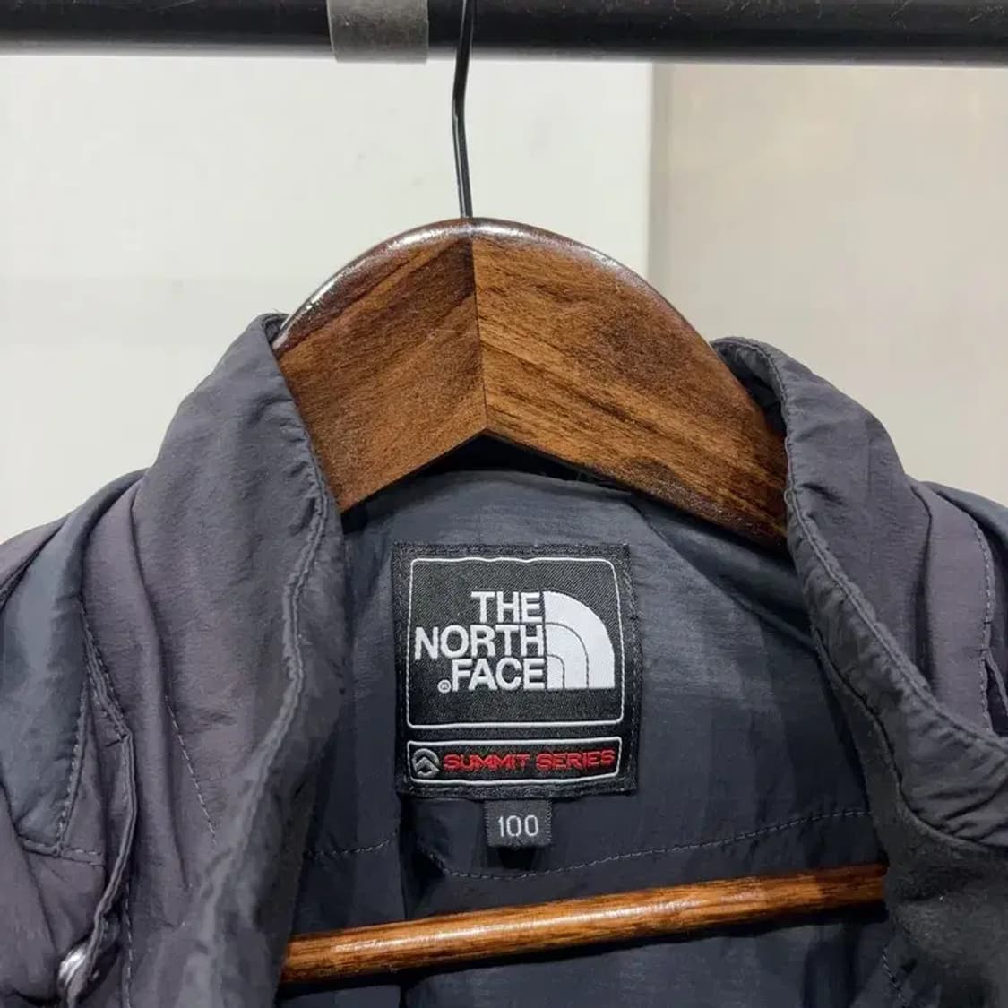 (105) 노스페이스 아웃도어 서밋시리즈 바람막이 자켓 상품이미지2