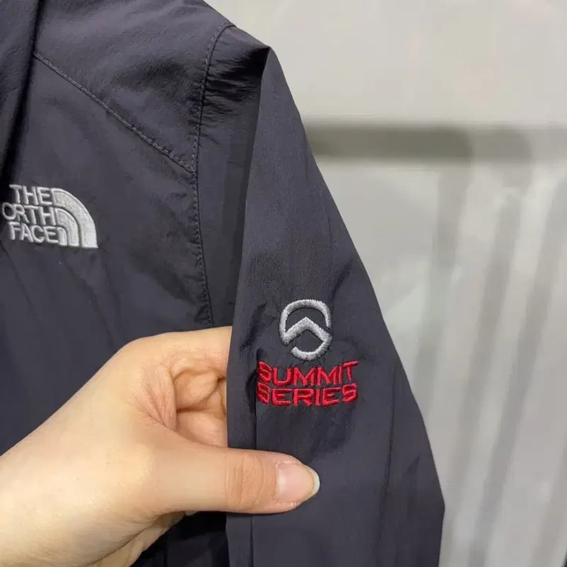 (105) 노스페이스 아웃도어 서밋시리즈 바람막이 자켓 상품이미지6