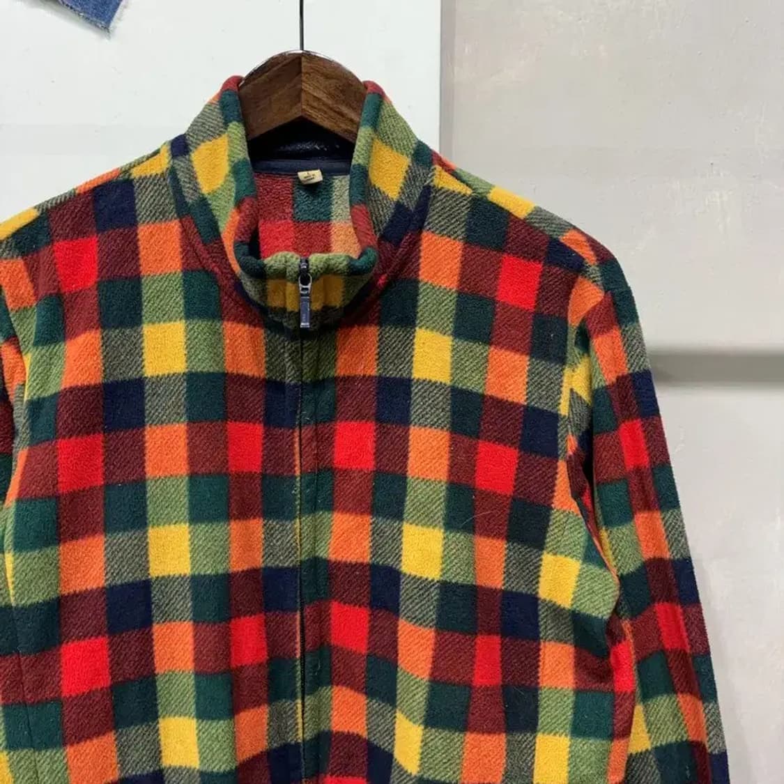 (100) 유니클로 캐주얼 체크 후리스 플리츠 자켓 상품이미지3