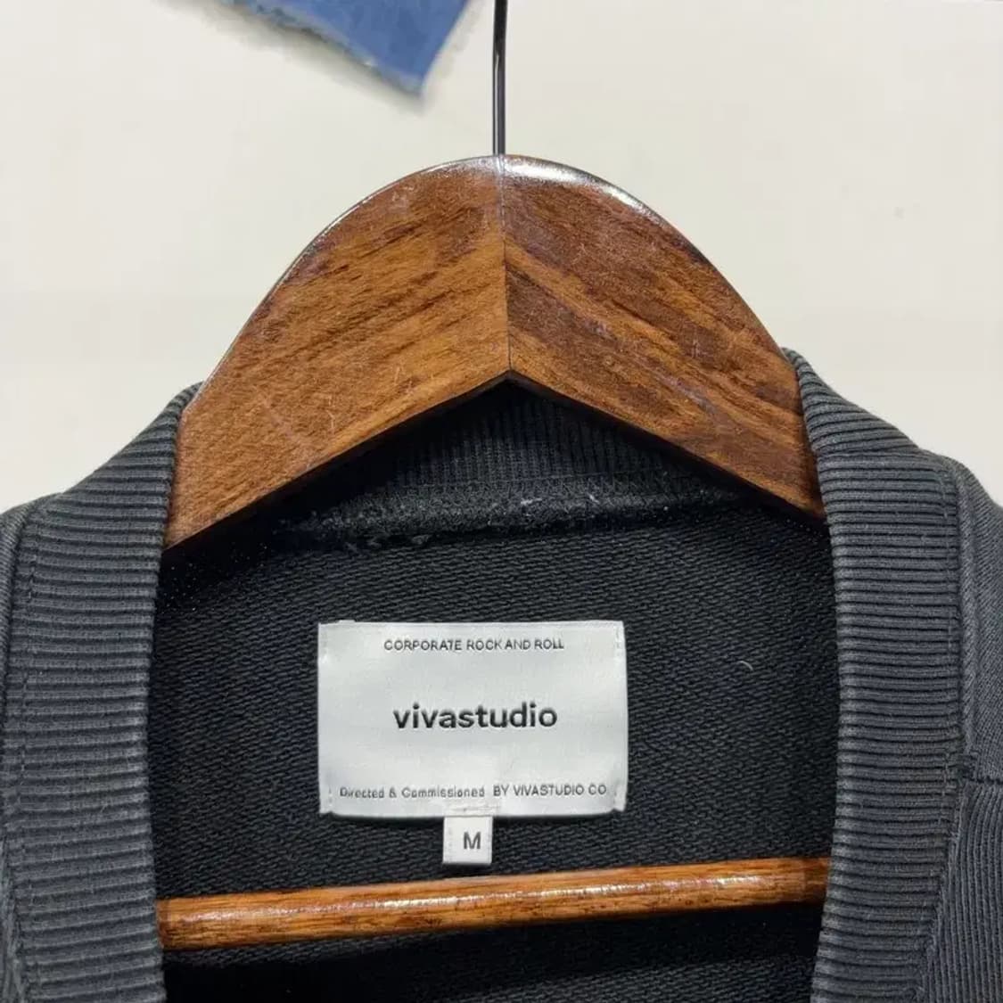 (105) 비바스튜디오 캐주얼 스트릿 프린팅 맨투맨 긴팔 티 상품이미지2