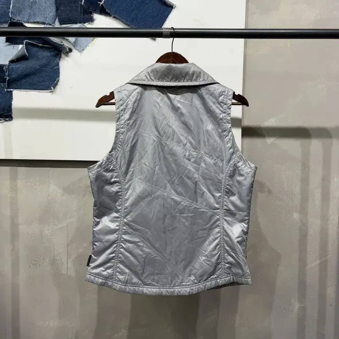 (95) 콜롬비아 여성 아웃도어 실버 경량패딩 조끼 상품이미지4