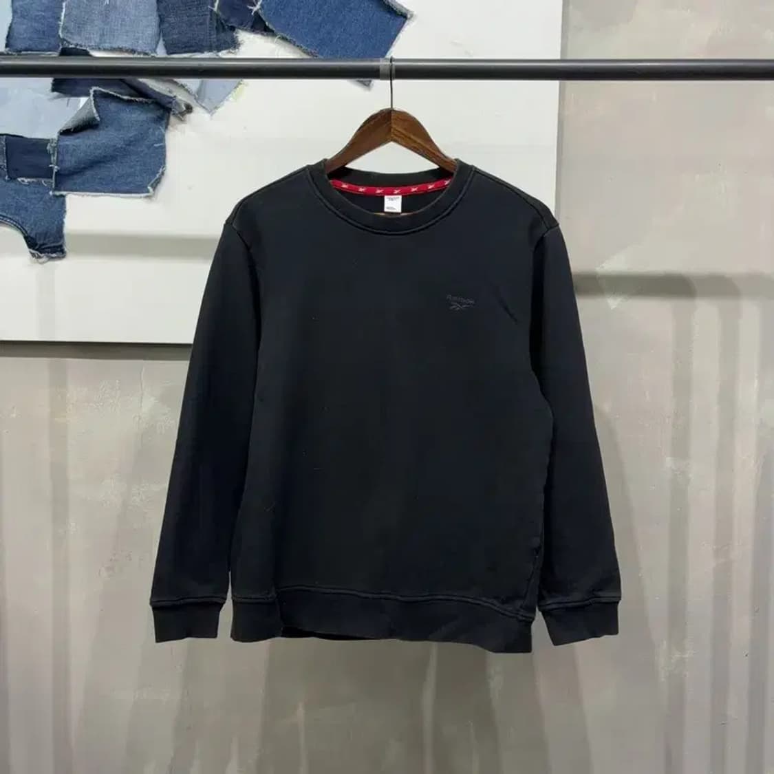 (100) 리복 캐주얼 프린팅 블랙 맨투맨 긴팔 티 상품이미지1