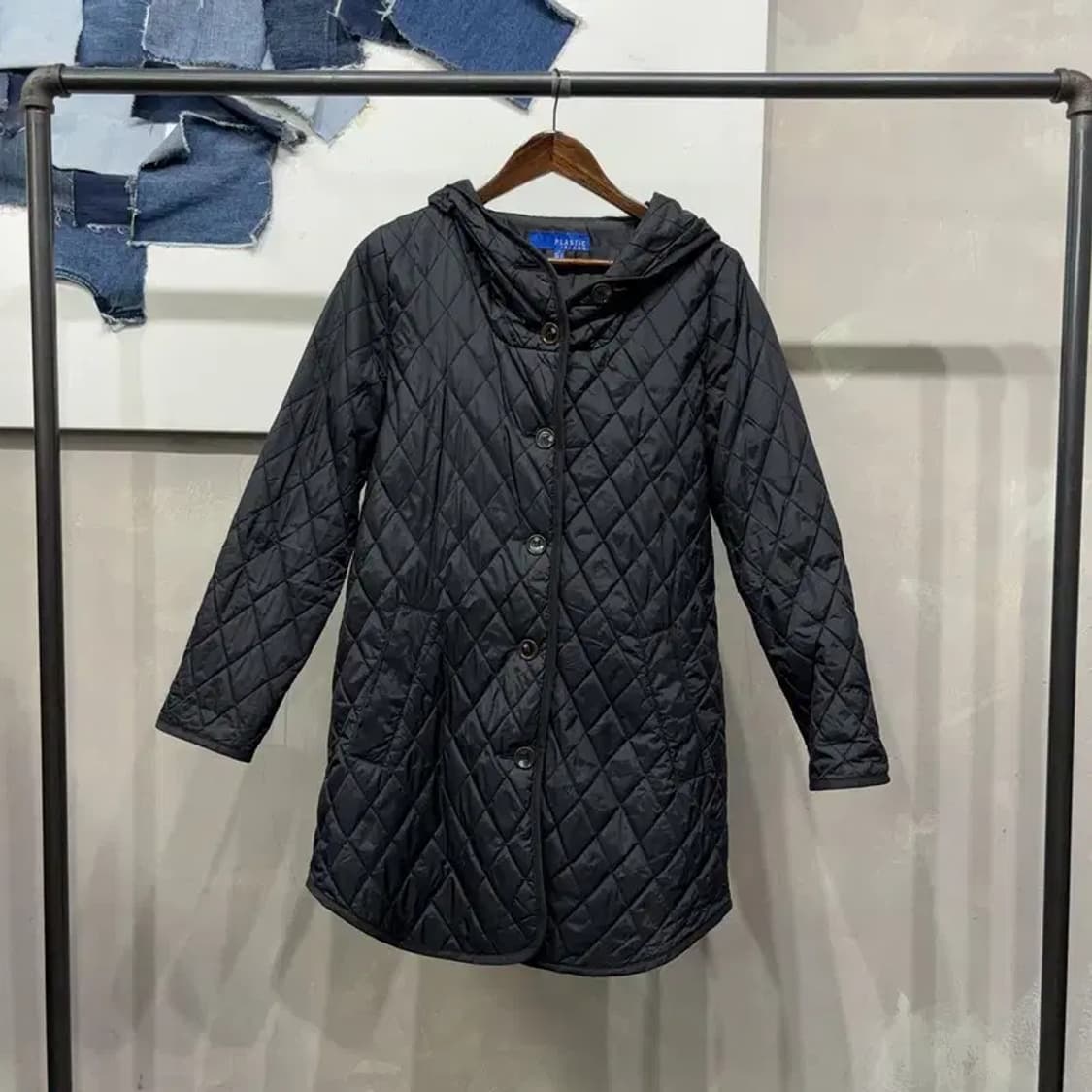 (90) 플라스틱아일랜드 여성 캐주얼 퀼팅 경량 롱패딩 상품이미지1