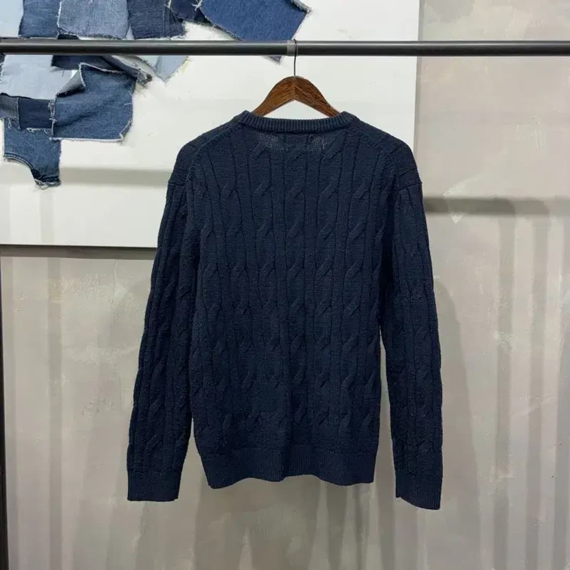 (105) 수아레 캐주얼 케이블 꽈배기 네이비 니트 상품이미지4