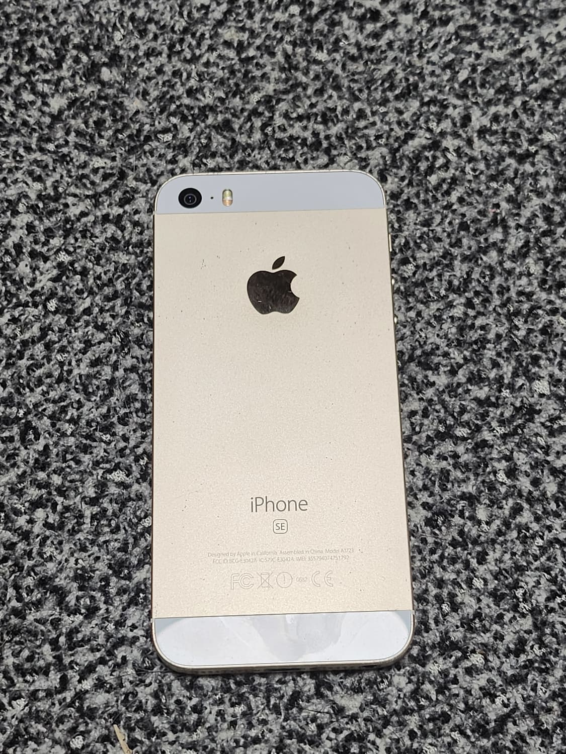 아이폰 se1 골드 16기가 81% 상품이미지1