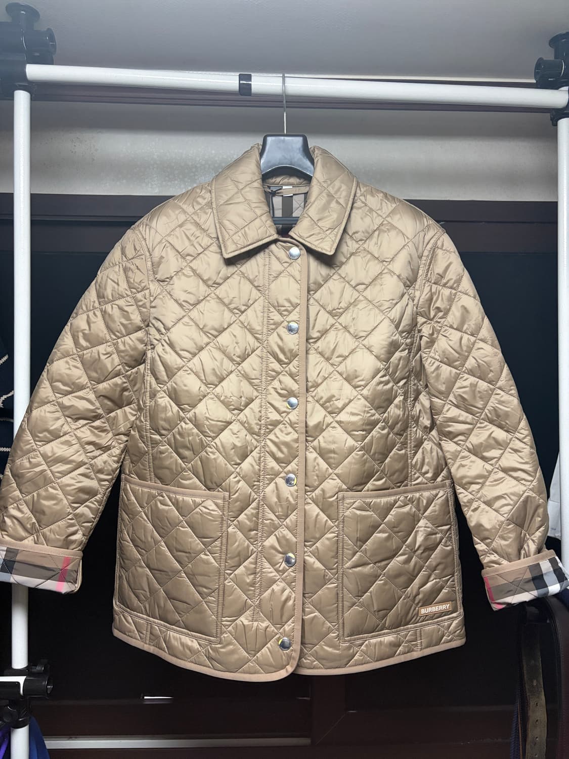 버버리 달리 퀼팅 자켓 L 카멜 새제품 상품이미지1
