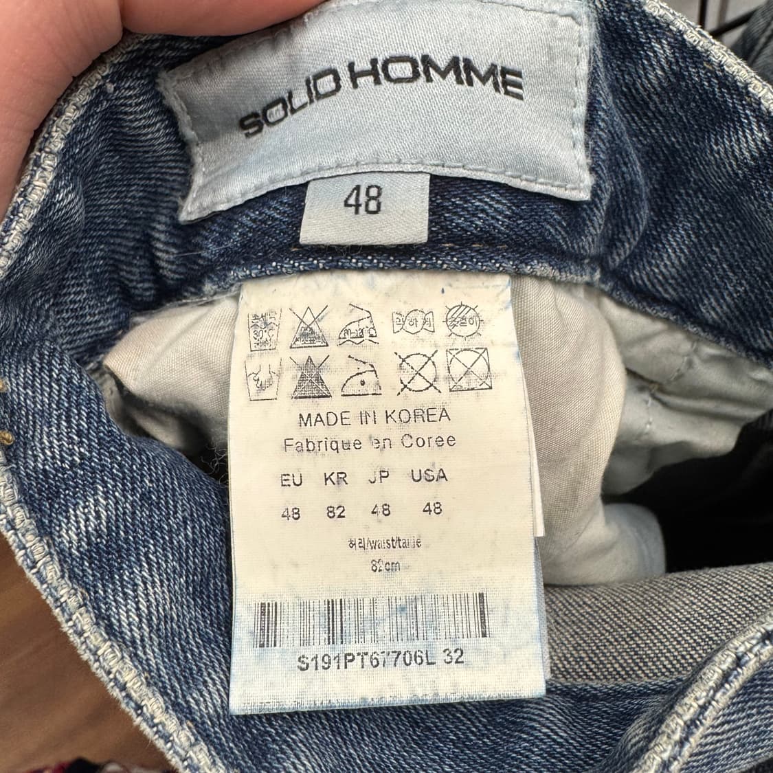 2018 F/W 솔리드 옴므 데님 팬츠 후면 레더 패치 포인트 중청 상품이미지7