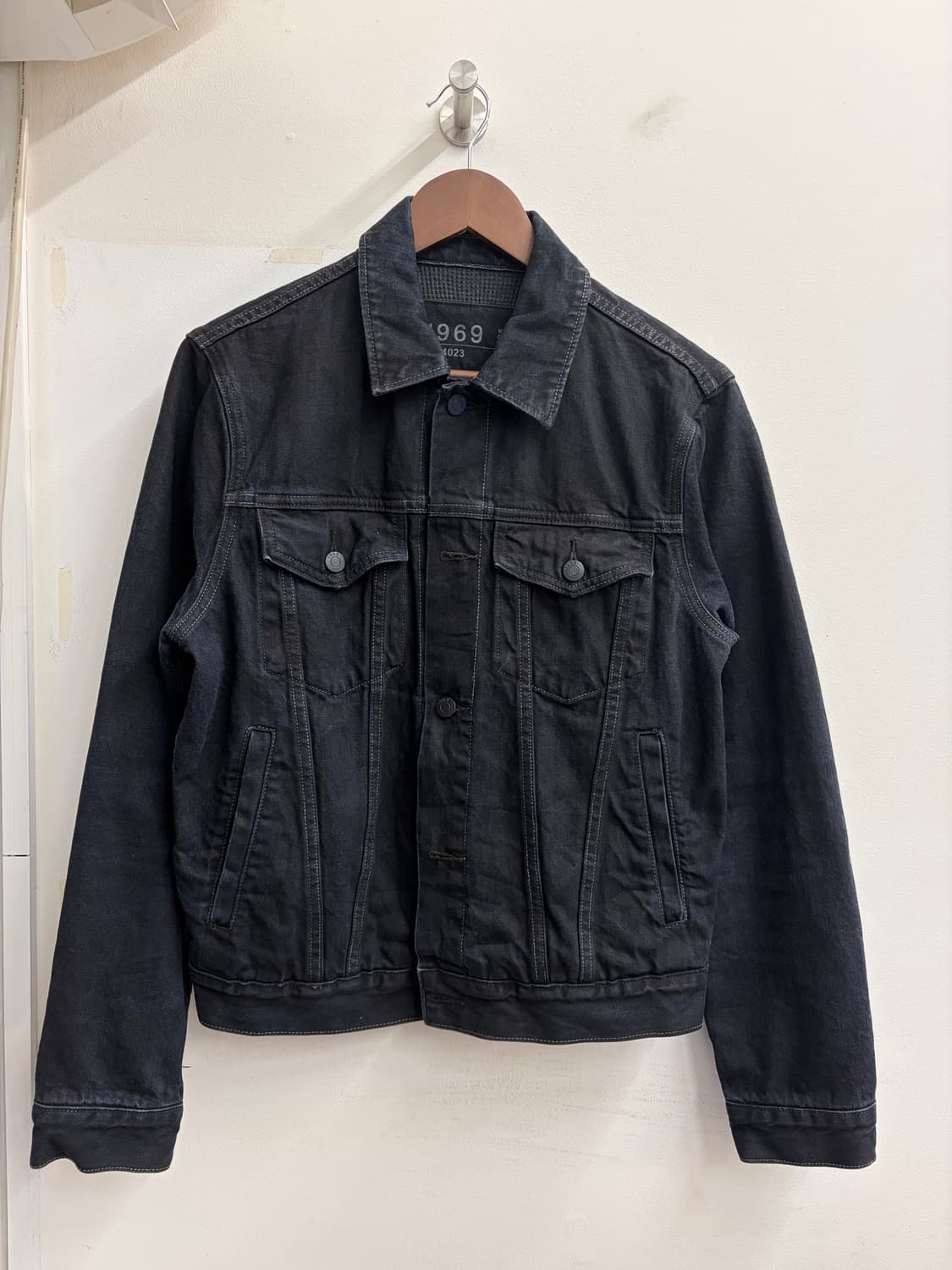 N12. 갭 흑청자켓 상품이미지1