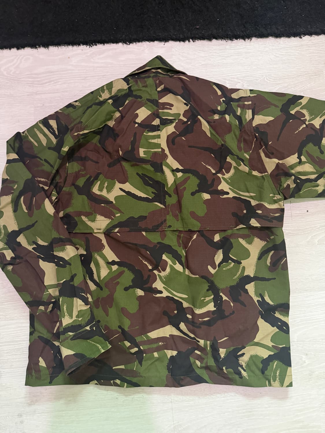 데우스 X 아크에어 카모 셔츠 판매합니다! 상품이미지5