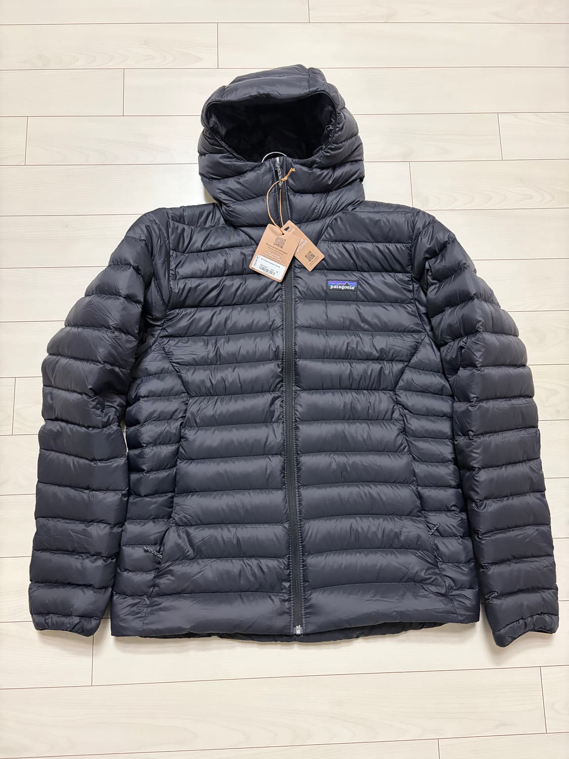 파타고니아 다운 스웨터 후디 블랙 m 상품이미지1