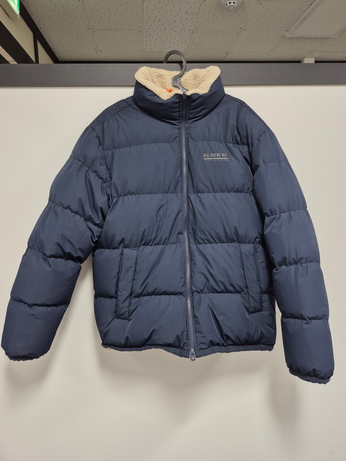 블랙야크 정품 양면오리털패딩 95사이즈 팝니다 상품이미지1