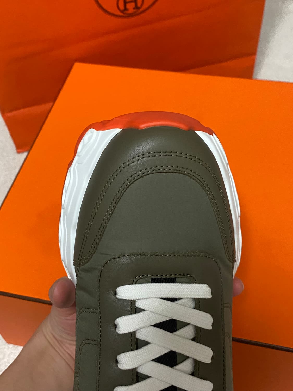 [새상품] 에르메스 임펄스 스니커즈 42.5 상품이미지3