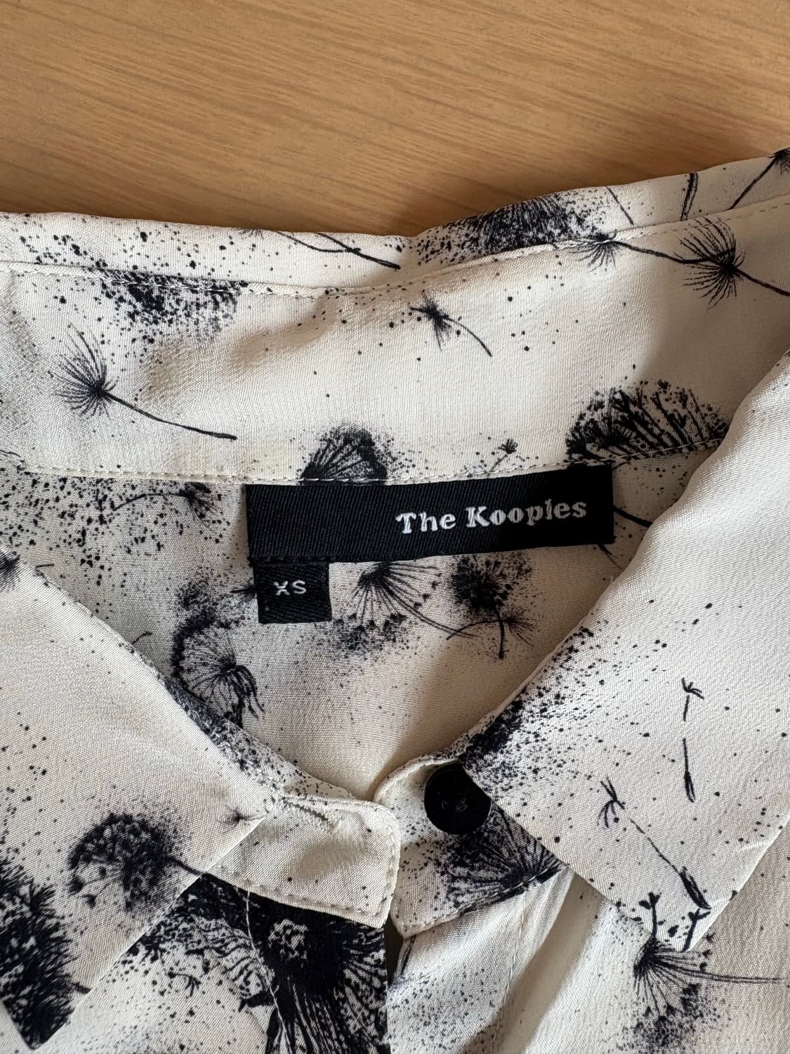 더 쿠플스 패턴 실크 100% 블라우스 xs 상품이미지2