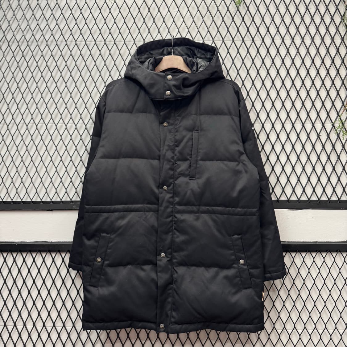 버버리 골프 다운 후드 롱패딩 안감 노바체크 포인트 하이넥 블랙 상품이미지1