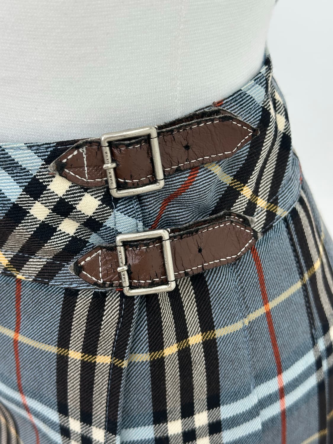 버버리 블루라벨 플리츠 랩스커트 36 상품이미지5