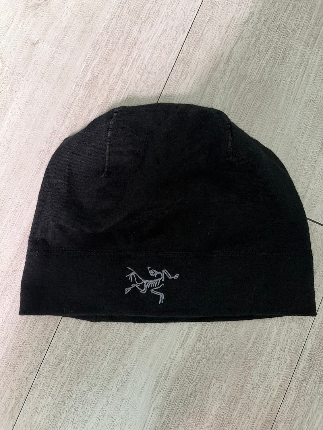 아크테릭스 로 라이트웨이트 울 토크 블랙  상품이미지1