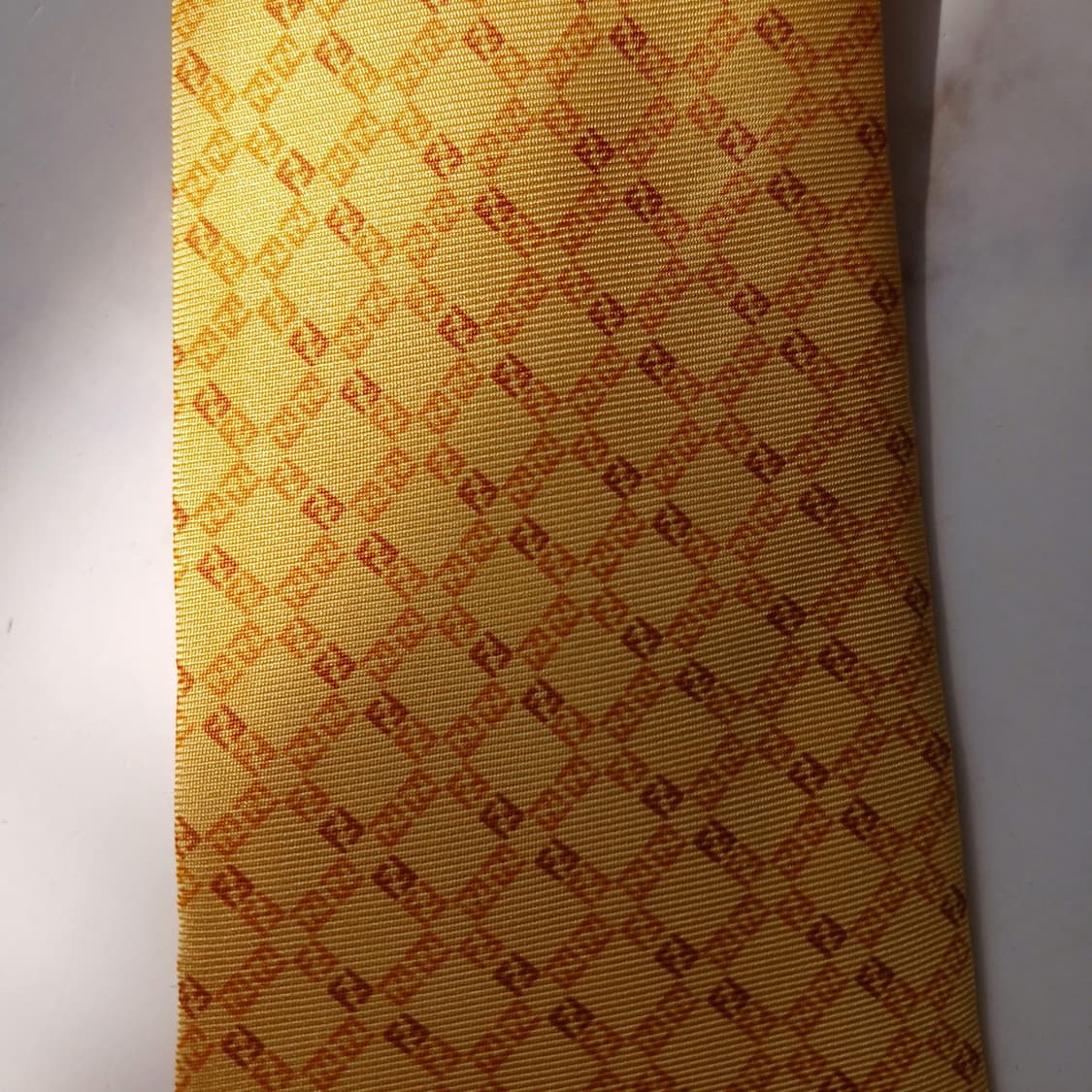 펜디 실크 옐로우 주카 로고 패턴 넥타이 9cm A+~A등급 E755
 상품이미지5