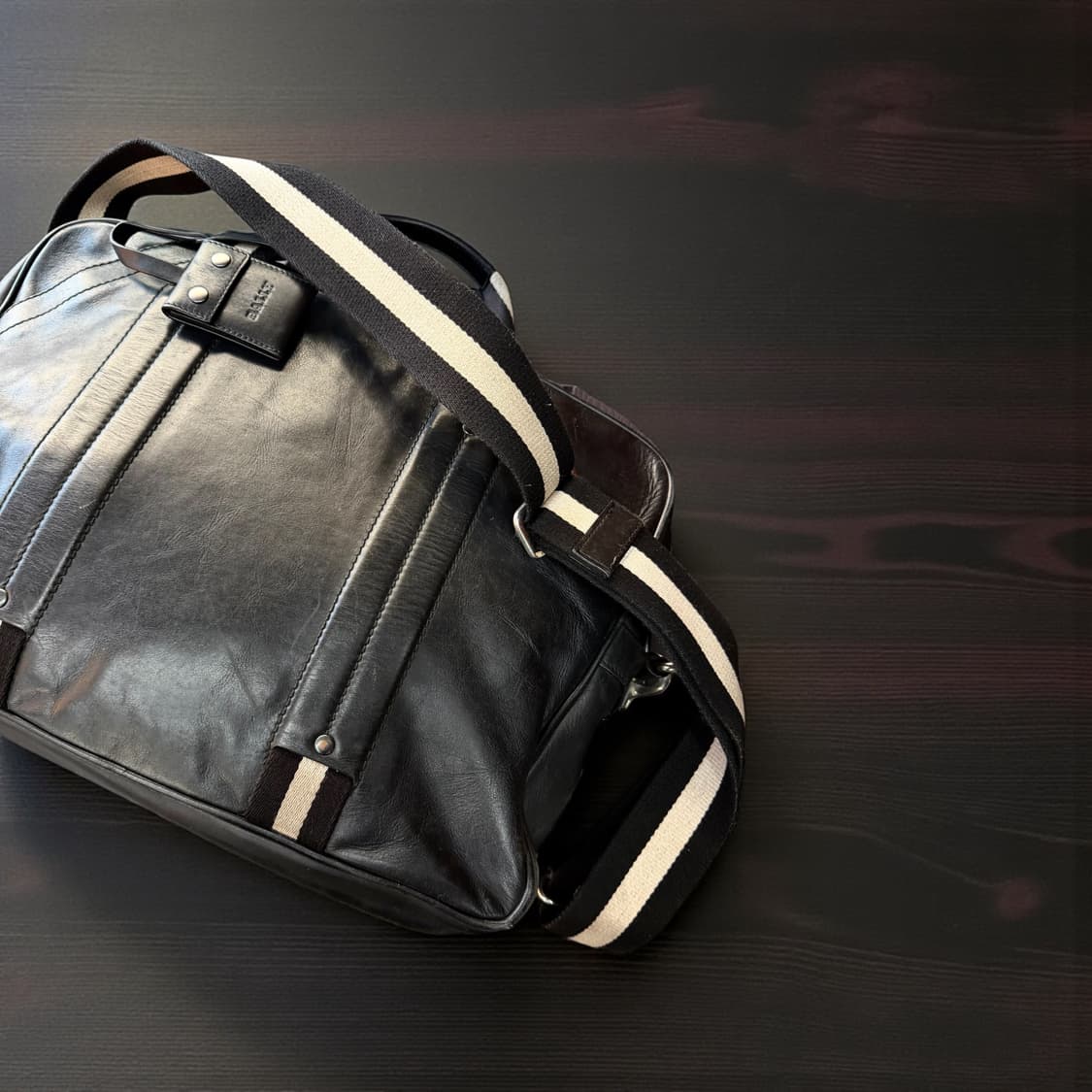 . 발리 리얼레더 크로스 보스턴백 상품이미지5