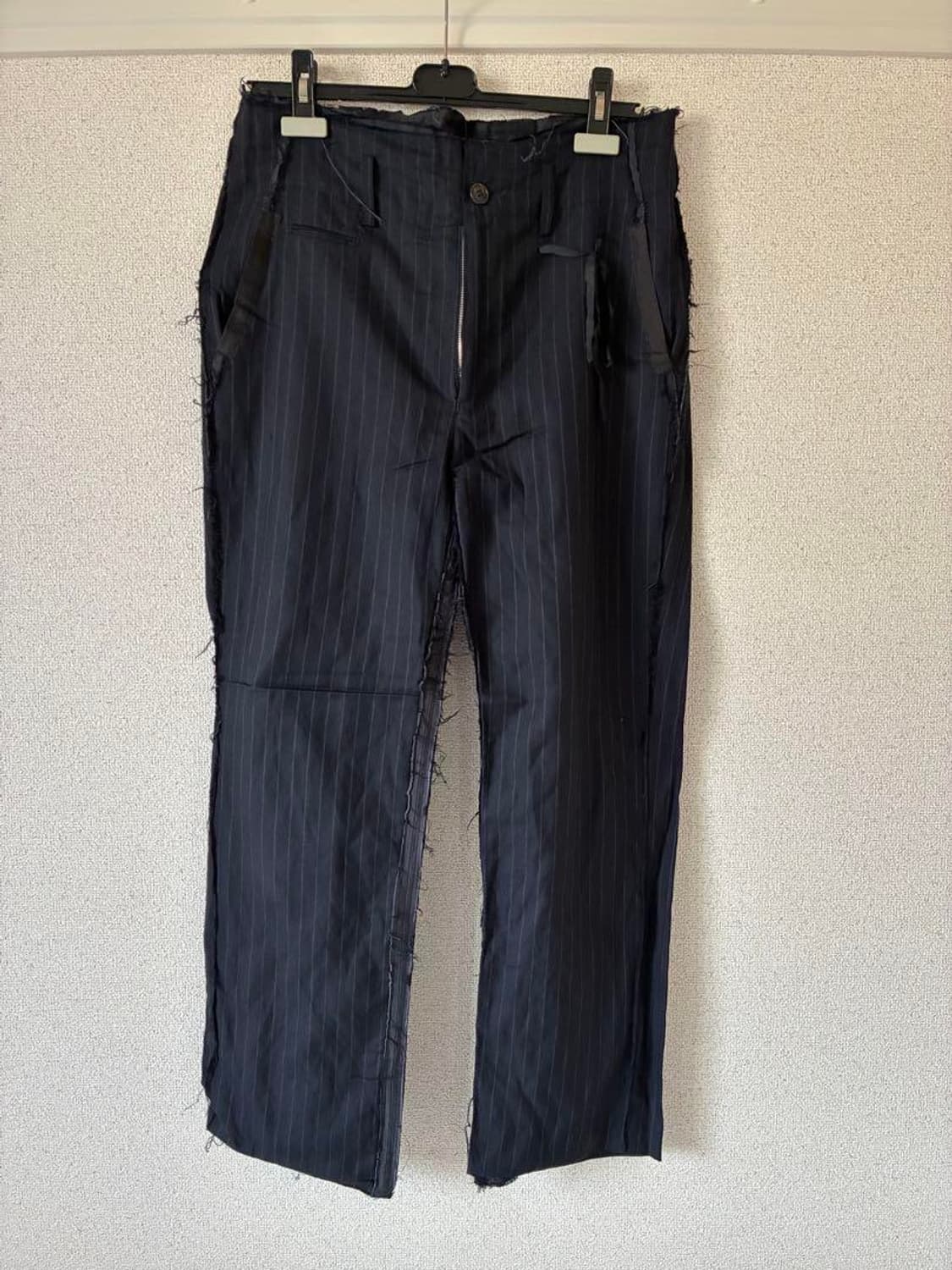 Midorikawa 디스트레스드 핀스트라이프 울 슬랙스 상품이미지1