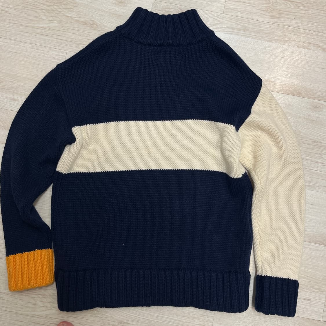 아더에러 터틀넥 니트 2사이즈 상품이미지2