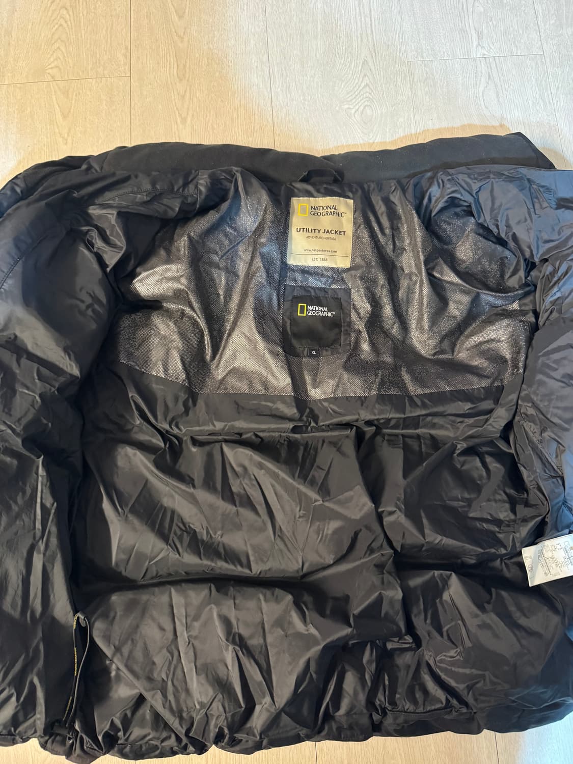 내셔널지오그래픽 숏패딩 XL 팝니다! 상품이미지3