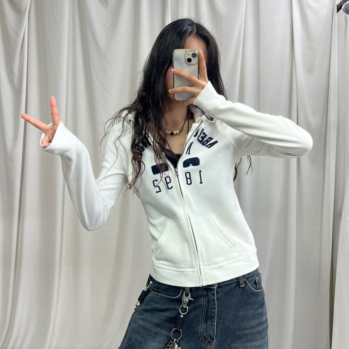 Abercrombie white hood zip-up 상품이미지1