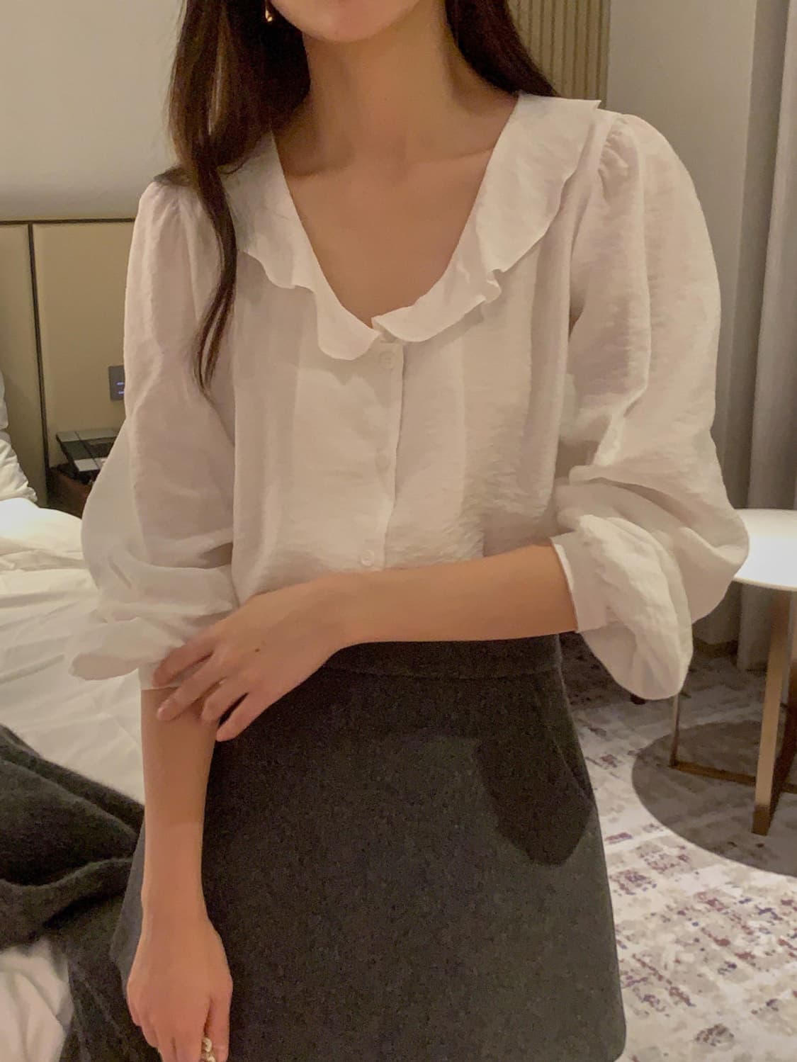 미엘 miel 르주 블라우스 아이보리색상 상품이미지2