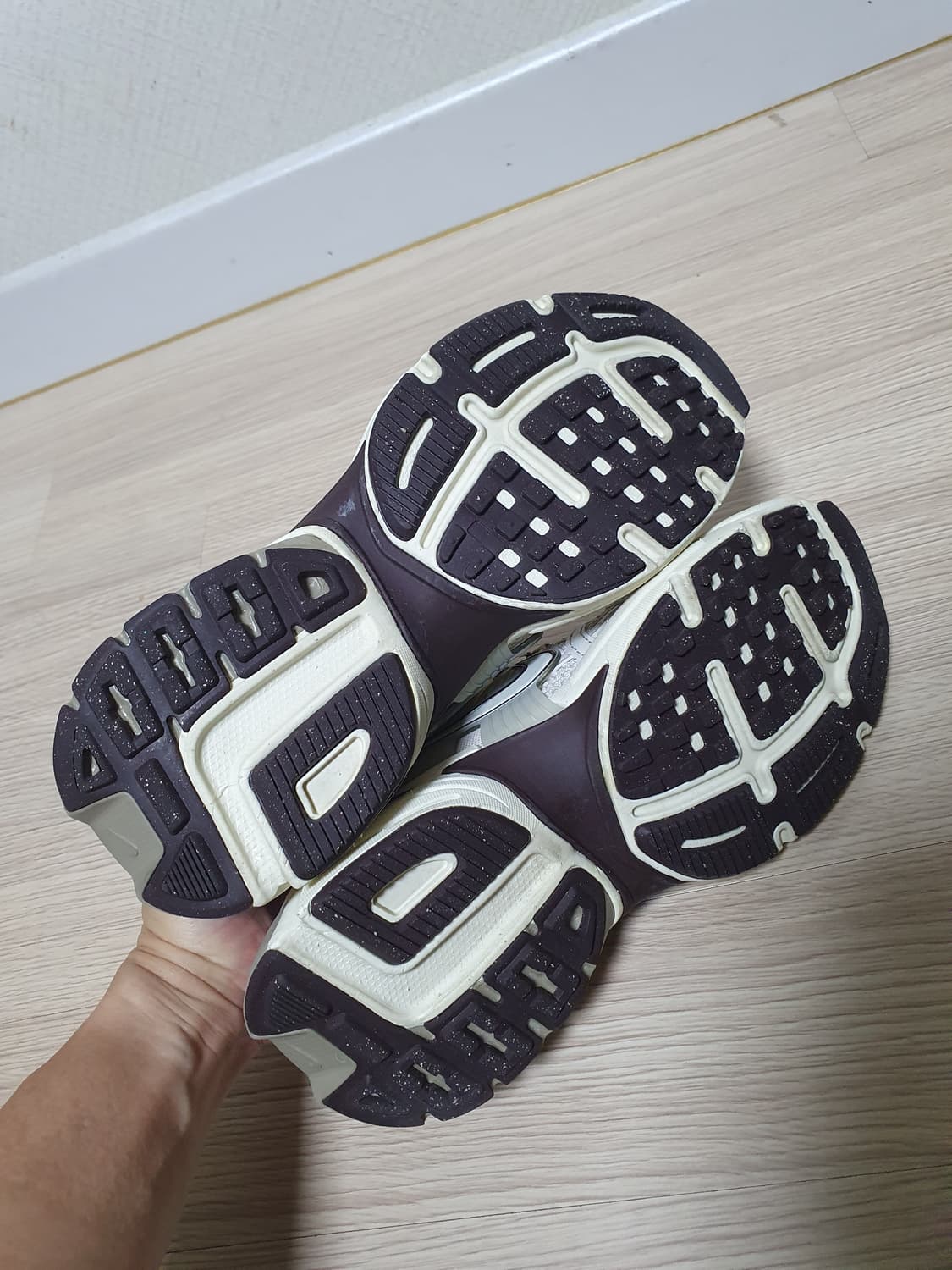 나이키 v2k 런 운동화 235 상품이미지6