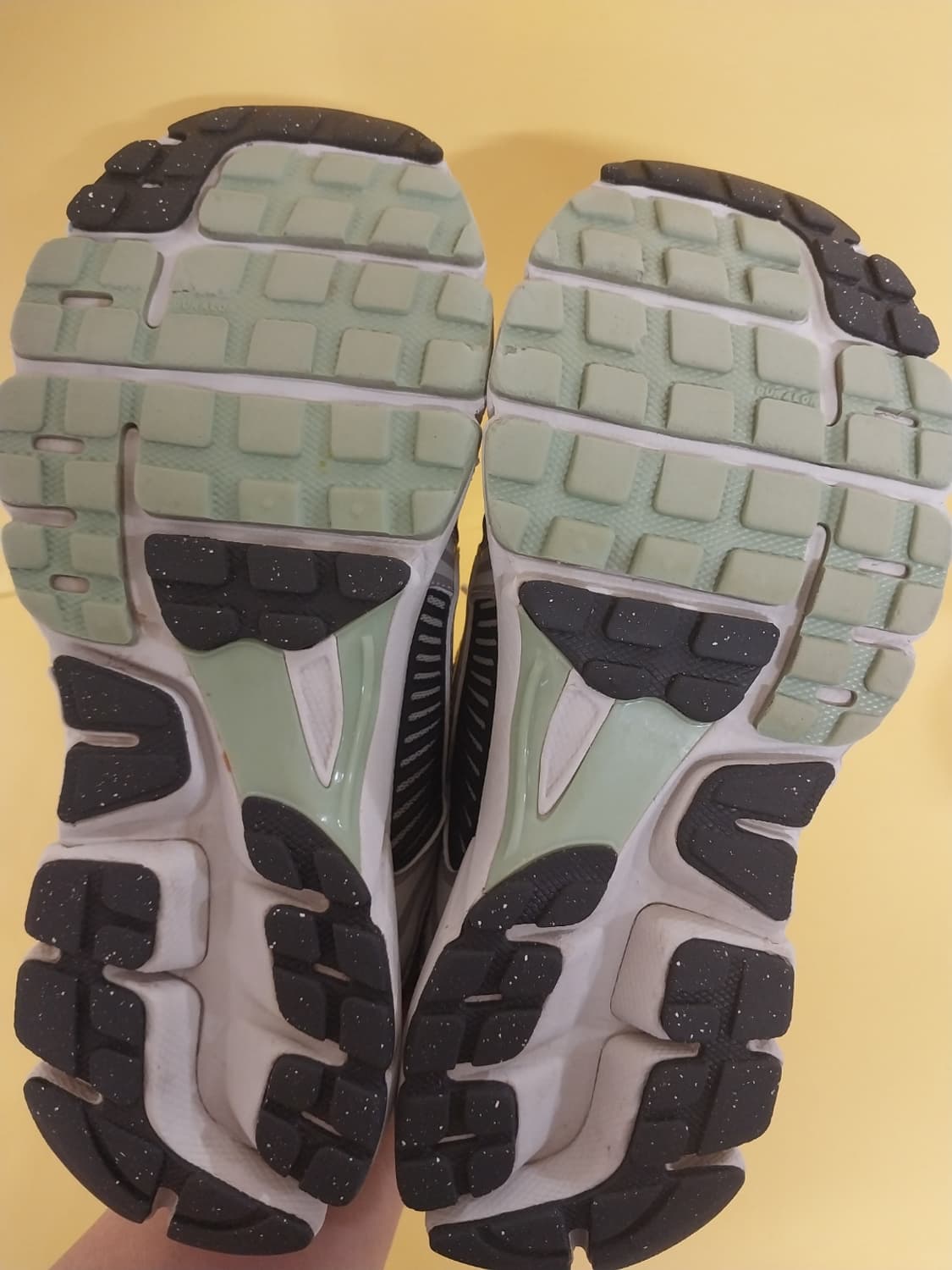 여성 나이키 줌 보메로5 운동화 (240) 상품이미지8