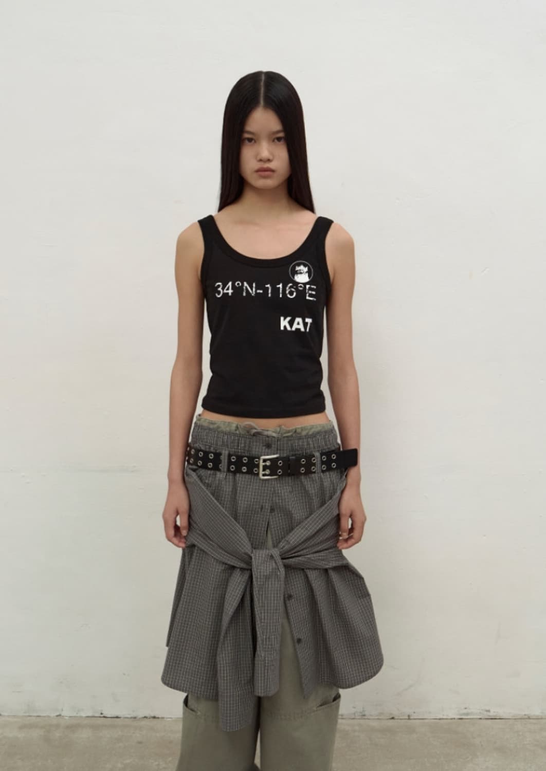 LCDC KAT PRINT SLIM TANK TOP 블랙 상품이미지1