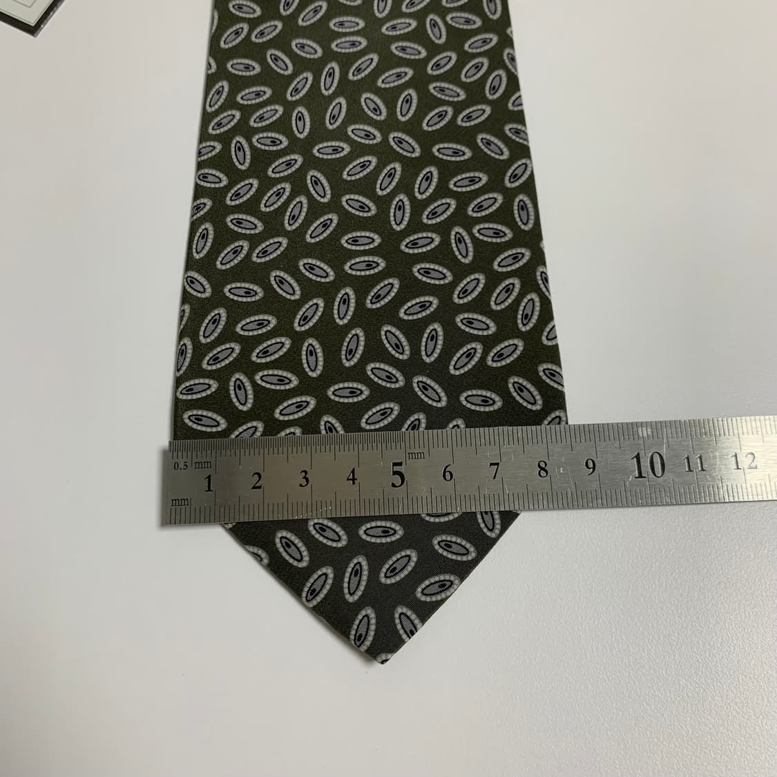 크리스찬 디올 택 달린 미품 명품넥타이 A+등급 8.5cm 상품이미지9