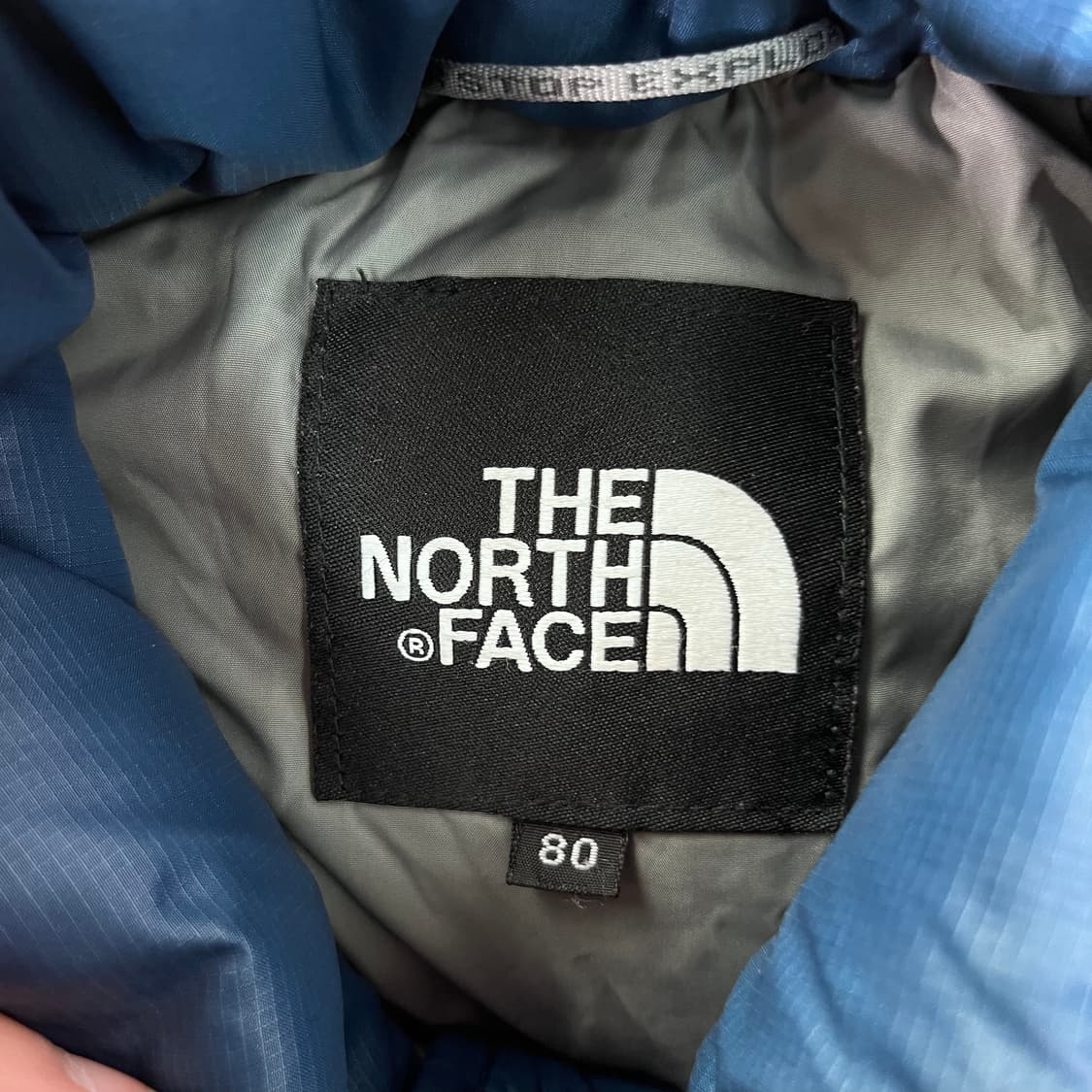 W 90 노스페이스 1996 눕시700 블루 패딩 상품이미지3